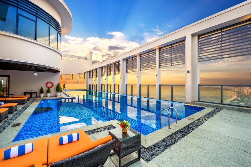 Da Nang Ocean View Luxury Apartment Luaran gambar